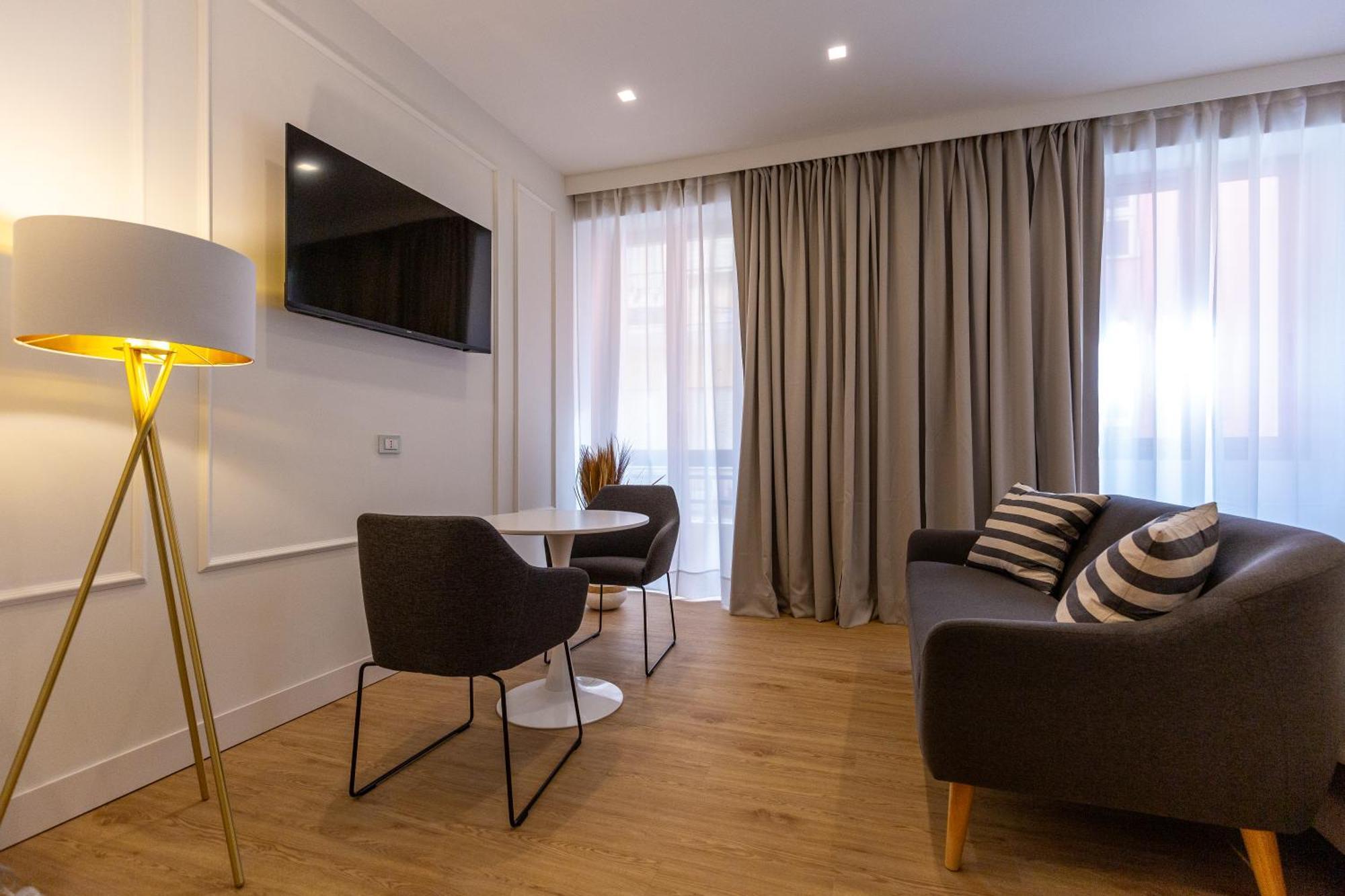Casa Lounge Costituzione Hotel Cagliari Kültér fotó