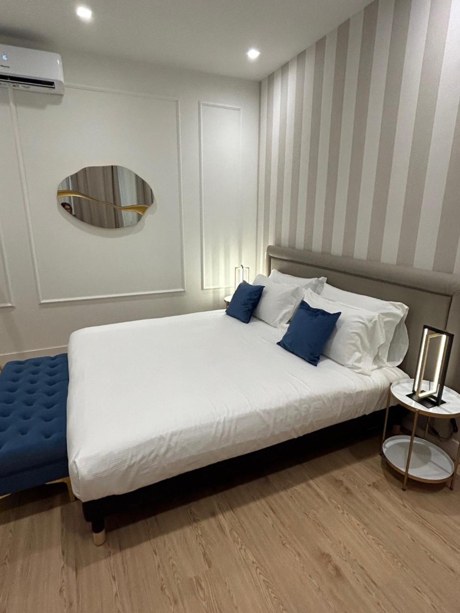 Casa Lounge Costituzione Hotel Cagliari Kültér fotó